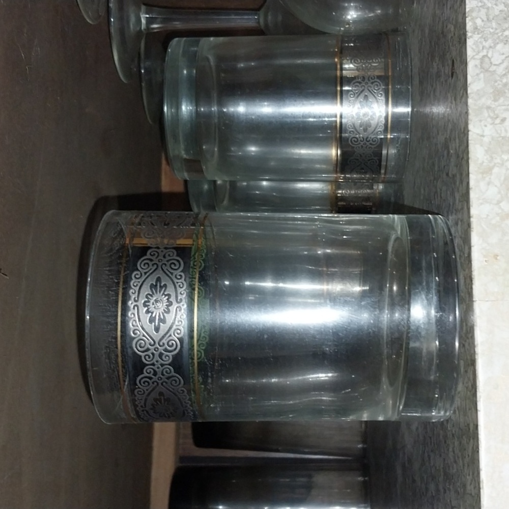 8 scotch, whiskey glasses